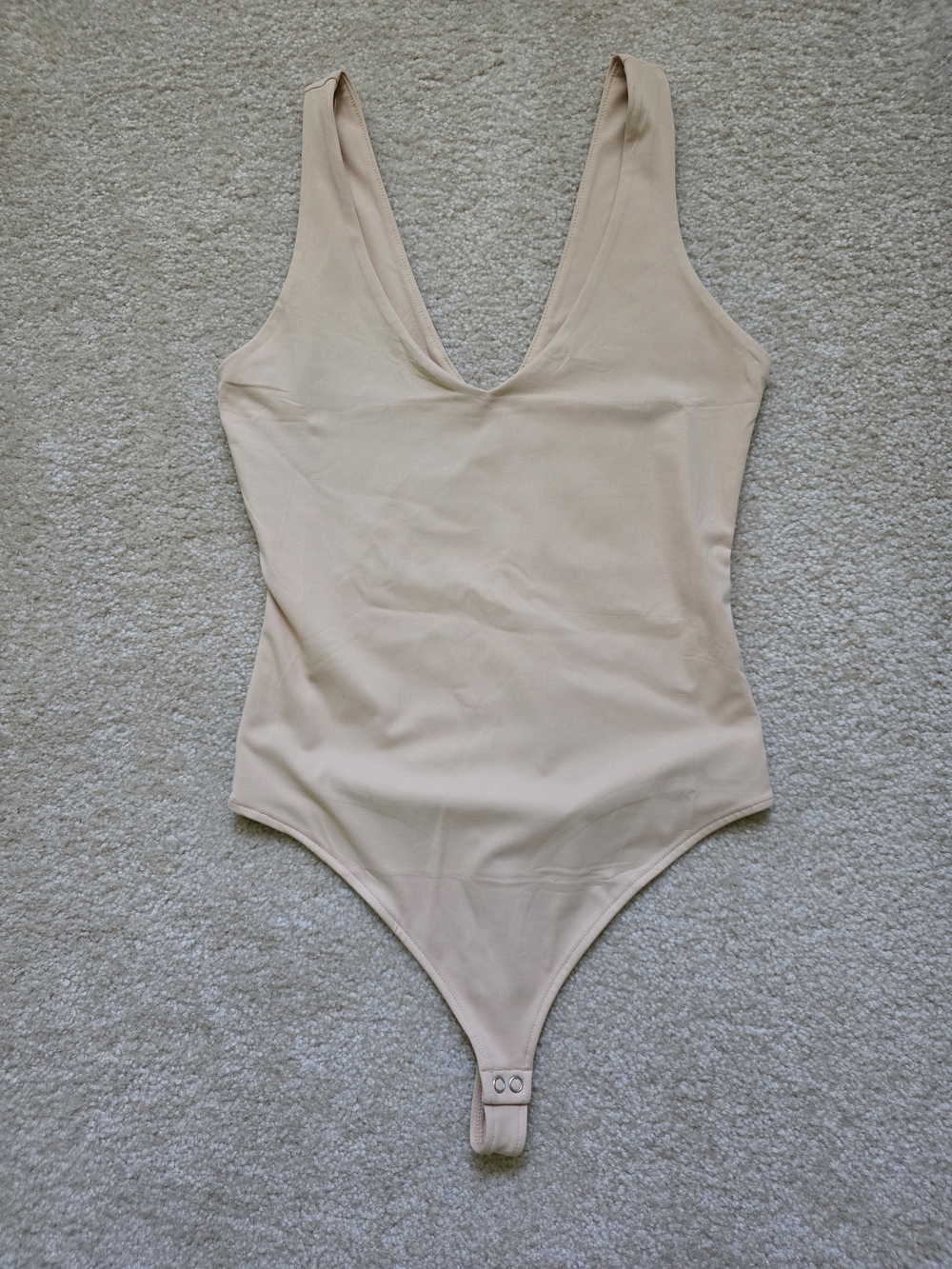 ReoRia Beige V-Neck One-Piece Bodysuit